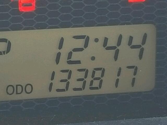 JTKKT624360162452 - 2006 TOYOTA SCION XA WHITE photo 8