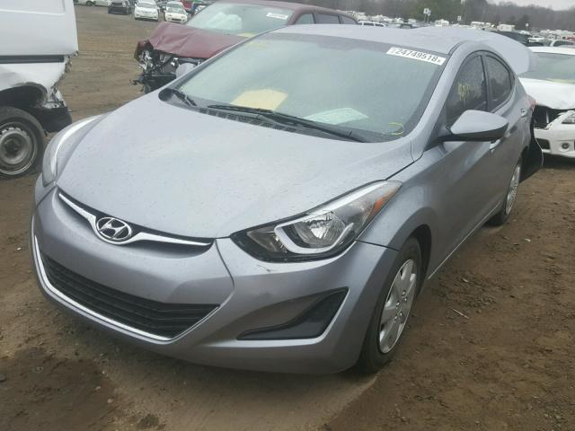 5NPDH4AE3GH676080 - 2016 HYUNDAI ELANTRA SE GRAY photo 2