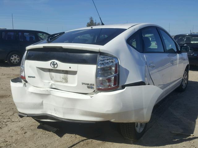 JTDKB20U697838118 - 2009 TOYOTA PRIUS WHITE photo 4