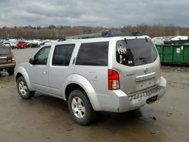 5N1AR18B29C610270 - 2009 NISSAN PATHFINDER SILVER photo 3