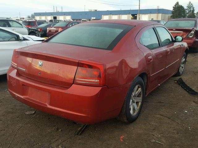 2B3KA43R66H379938 - 2006 DODGE CHARGER SE RED photo 4