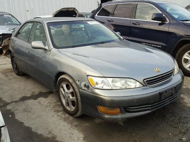 JT8BF28G610298185 - 2001 LEXUS ES 300 GRAY photo 1