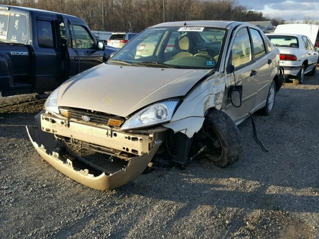 1FAFP34311W361303 - 2001 FORD FOCUS SE TAN photo 2