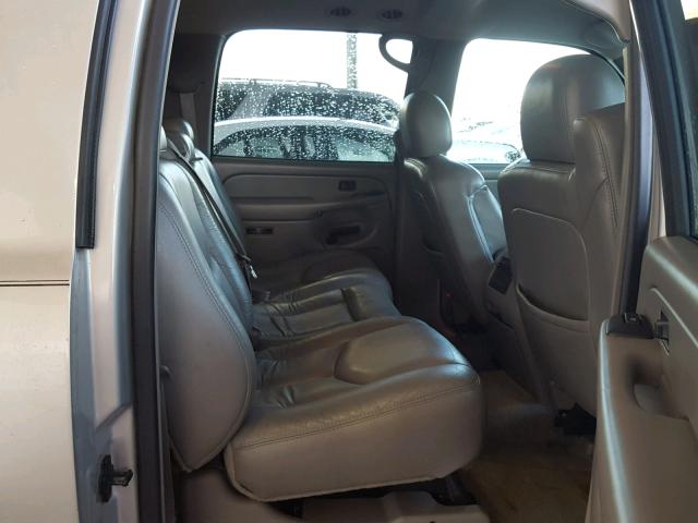 1GNEC16Z84J173331 - 2004 CHEVROLET SUBURBAN C SILVER photo 6