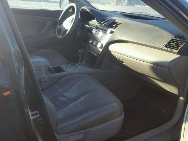 4T1BF3EK1BU581258 - 2011 TOYOTA CAMRY BASE GREEN photo 5