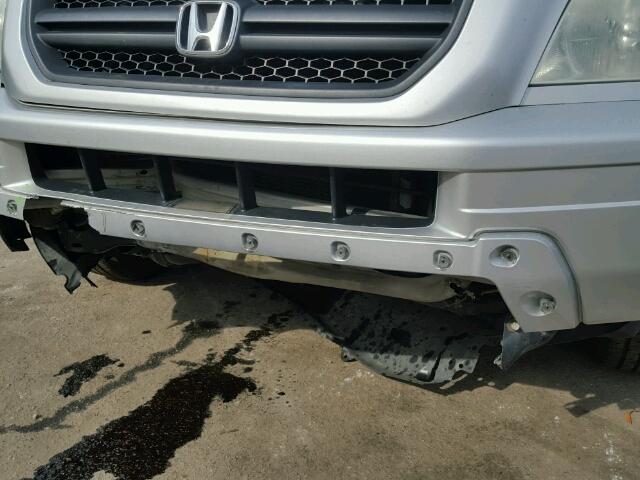 2HKYF18455H524799 - 2005 HONDA PILOT EX SILVER photo 9