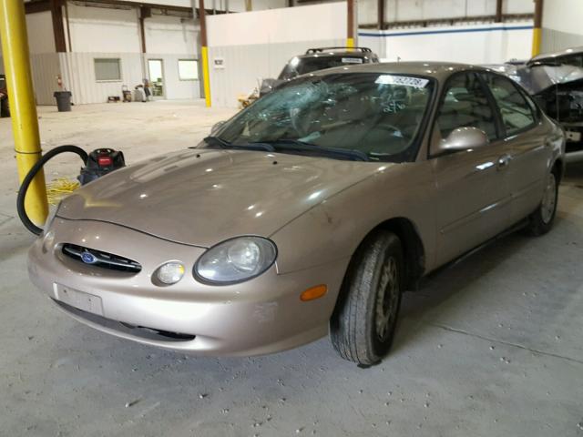 1FAFP52U7WG229994 - 1998 FORD TAURUS LX BEIGE photo 2