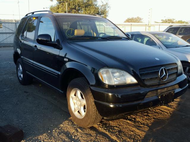 4JGAB54EXWA030073 - 1998 MERCEDES-BENZ ML 320 BLACK photo 1