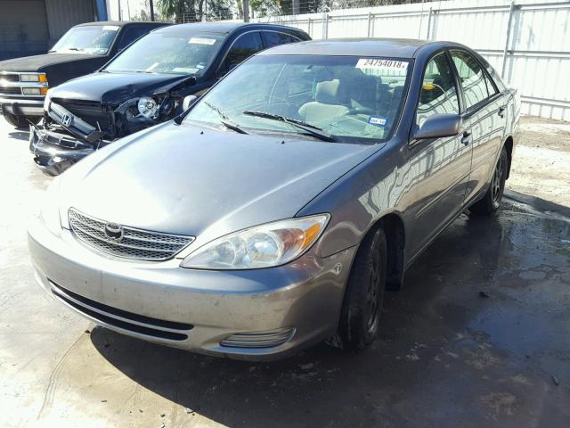 4T1BE32K03U777717 - 2003 TOYOTA CAMRY LE GRAY photo 2