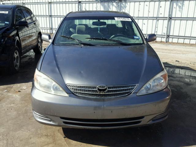 4T1BE32K03U777717 - 2003 TOYOTA CAMRY LE GRAY photo 9