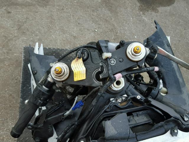 JYARJ16Y7FA008859 - 2015 YAMAHA YZFR6 C WHITE photo 8