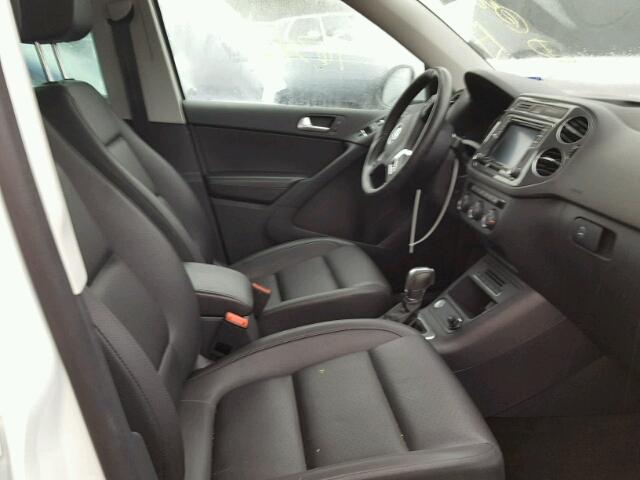 WVGAV7AX7GW564385 - 2016 VOLKSWAGEN TIGUAN S WHITE photo 5
