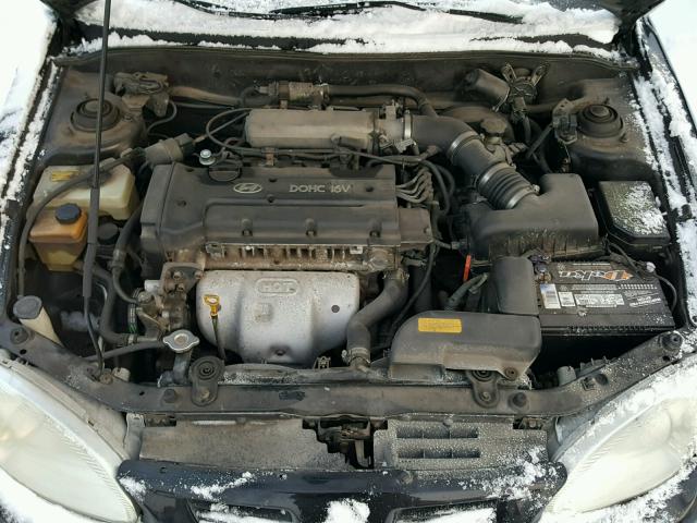 KMHJF35F3YU052532 - 2000 HYUNDAI ELANTRA GL BLACK photo 7