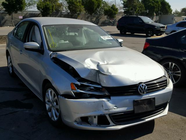 3VWD17AJ2EM243129 - 2014 VOLKSWAGEN JETTA SE SILVER photo 1