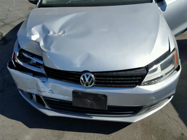 3VWD17AJ2EM243129 - 2014 VOLKSWAGEN JETTA SE SILVER photo 7