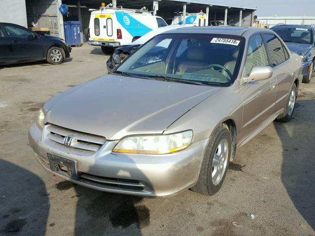 1HGCG16522A029659 - 2002 HONDA ACCORD EX GOLD photo 2