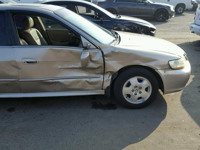 1HGCG16522A029659 - 2002 HONDA ACCORD EX GOLD photo 9