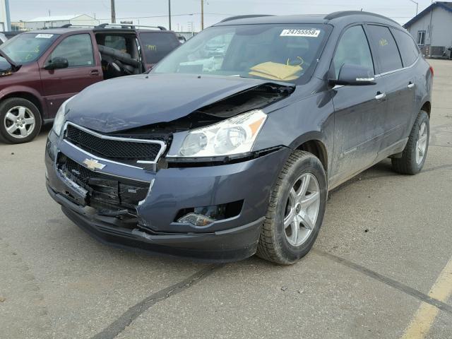 1GNEV23D29S106072 - 2009 CHEVROLET TRAVERSE L GRAY photo 2