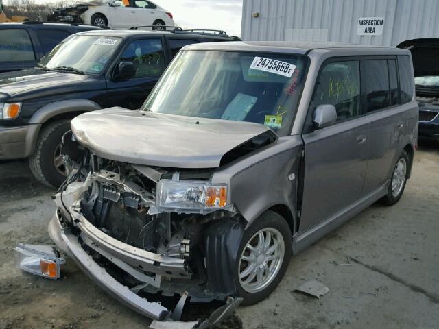 JTLKT324750197567 - 2005 TOYOTA SCION XB SILVER photo 2