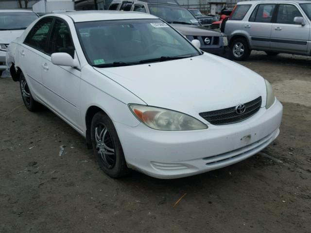 4T1BE30K62U569018 - 2002 TOYOTA CAMRY LE WHITE photo 1