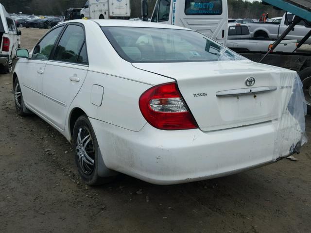 4T1BE30K62U569018 - 2002 TOYOTA CAMRY LE WHITE photo 3