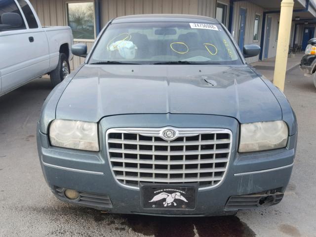 2C3JA53G55H143539 - 2005 CHRYSLER 300 TOURIN GRAY photo 9