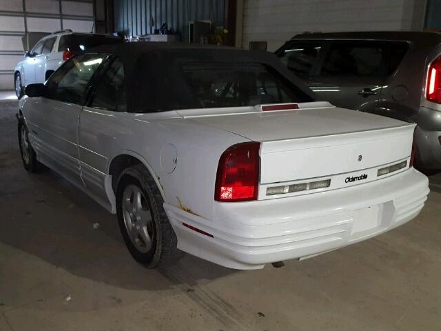 1G3WT35X8RD381174 - 1994 OLDSMOBILE CUTLASS SU WHITE photo 3