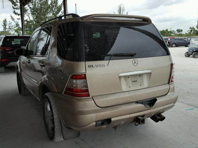 4JGAB75E42A361994 - 2002 MERCEDES-BENZ ML 500 GOLD photo 3