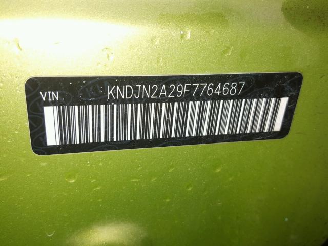 KNDJN2A29F7764687 - 2015 KIA SOUL GREEN photo 10