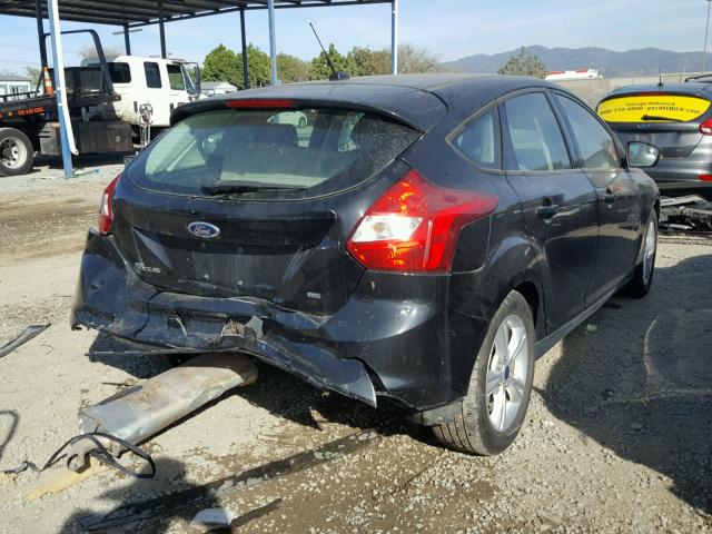 1FADP3K28DL296540 - 2013 FORD FOCUS SE BLACK photo 4