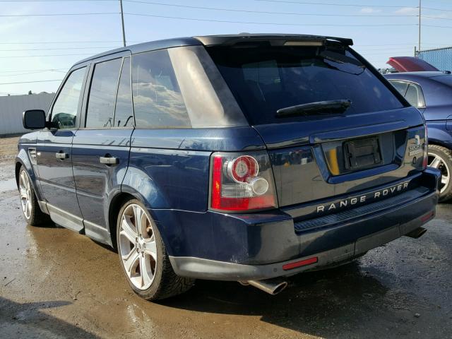 SALSH2E43BA296615 - 2011 LAND ROVER RANGE ROVE BLUE photo 3