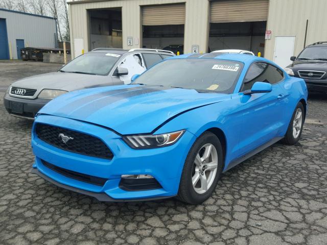 1FA6P8AMXH5217825 - 2017 FORD MUSTANG BLUE photo 2