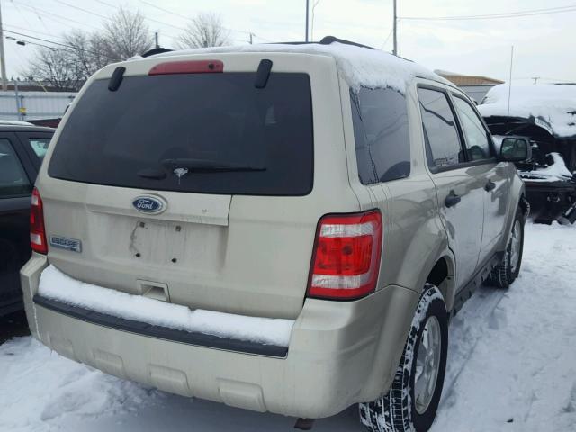 1FMCU0D7XBKC40832 - 2011 FORD ESCAPE XLT GOLD photo 4