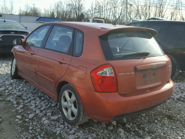 KNAFE161175007437 - 2007 KIA SPECTRA5 S ORANGE photo 3