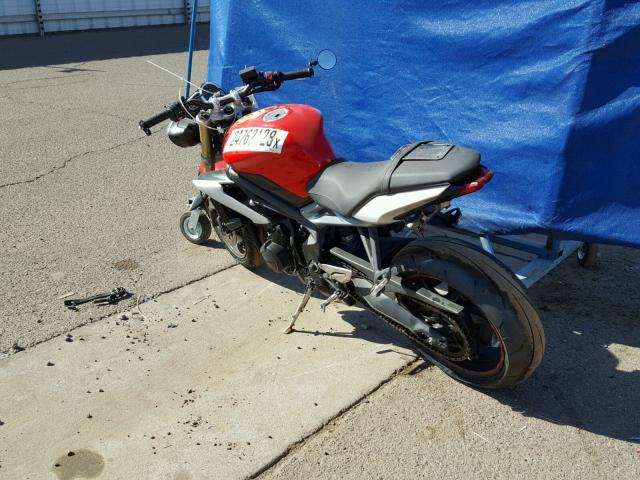SMTL02NE4GT727830 - 2016 TRIUMPH MOTORCYCLE STREET TRI RED photo 3