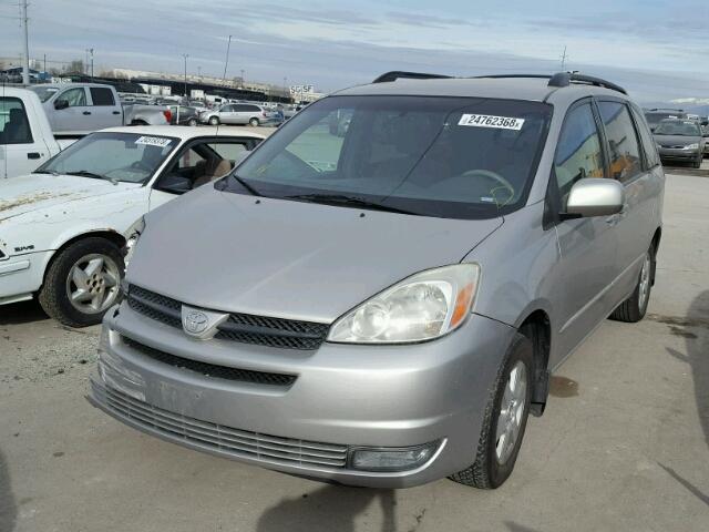 5TDZA23C25S345086 - 2005 TOYOTA SIENNA CE SILVER photo 2