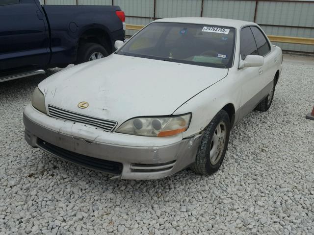 JT8GK13T7R0053973 - 1994 LEXUS ES 300 WHITE photo 2