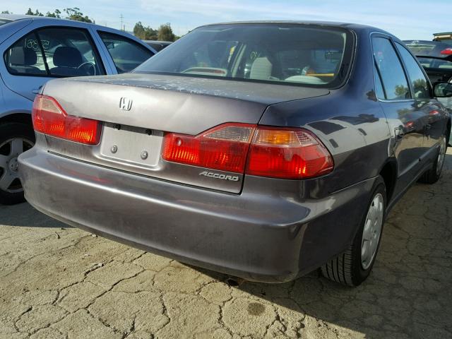 1HGCG5645WA189989 - 1998 HONDA ACCORD LX GRAY photo 4