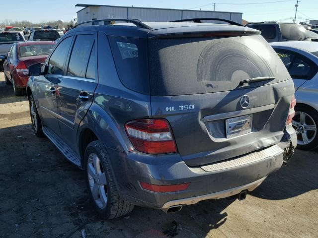 4JGBB5GB1BA718110 - 2011 MERCEDES-BENZ ML 350 GRAY photo 3