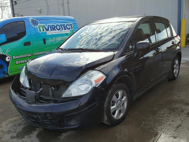 3N1BC13E08L432618 - 2008 NISSAN VERSA S BLACK photo 2