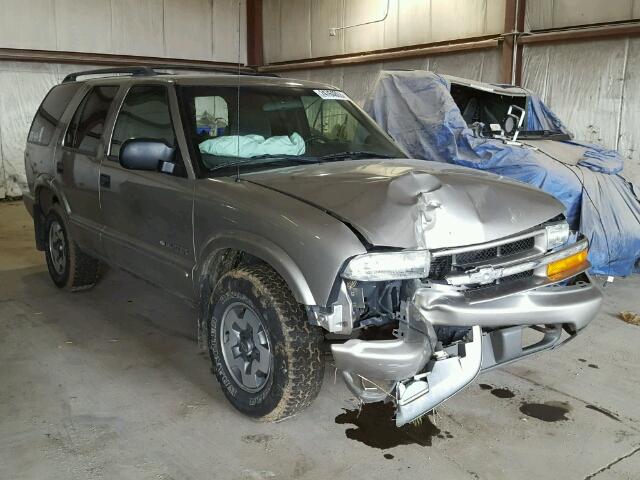 1GNDT13W82K128693 - 2002 CHEVROLET BLAZER SILVER photo 1