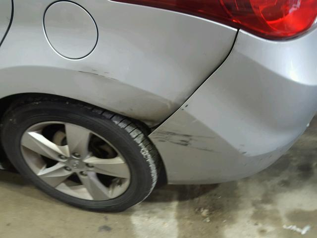 5NPDH4AE7DH248248 - 2013 HYUNDAI ELANTRA GL SILVER photo 9