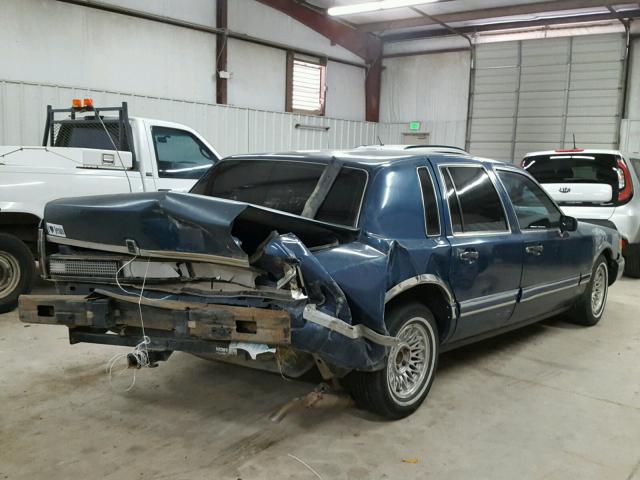 1LNLM82W2PY758625 - 1993 LINCOLN TOWN CAR S BLUE photo 4