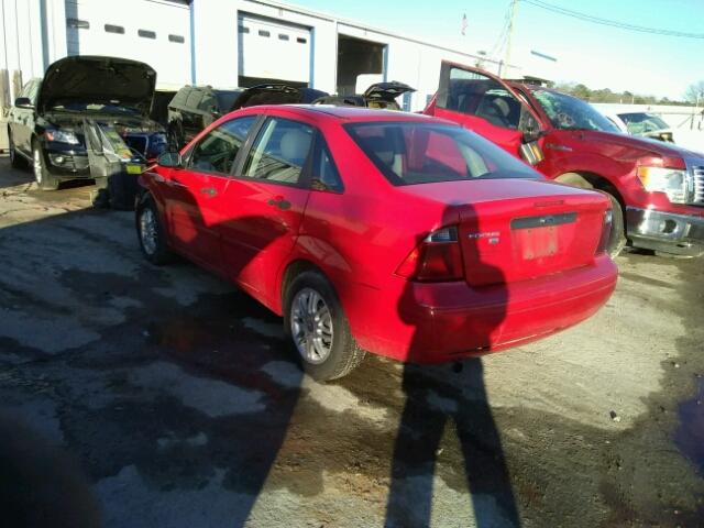 1FAFP34N37W159072 - 2007 FORD FOCUS ZX4 RED photo 3