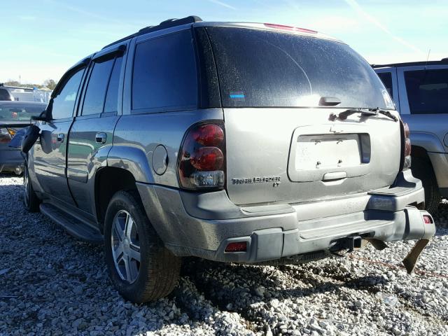 1GNDS13S552210577 - 2005 CHEVROLET TRAILBLAZE GRAY photo 3