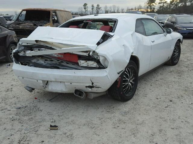 2C3CDYAG0DH724966 - 2013 DODGE CHALLENGER WHITE photo 4