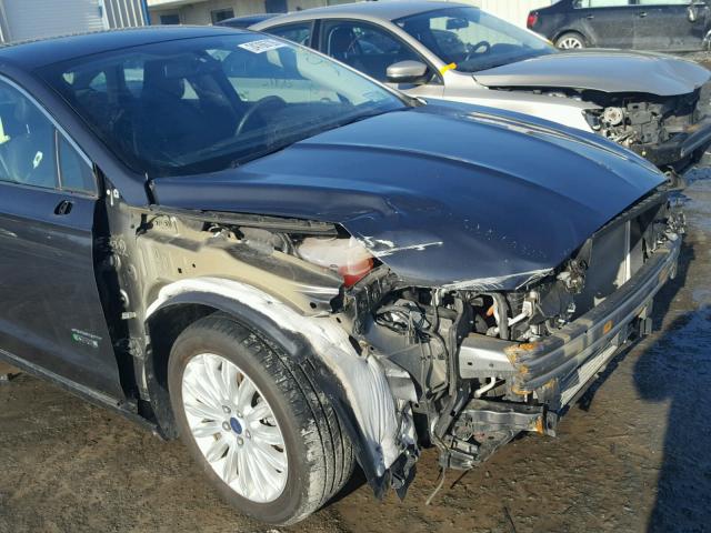 3FA6P0PU4GR108538 - 2016 FORD FUSION SE CHARCOAL photo 9