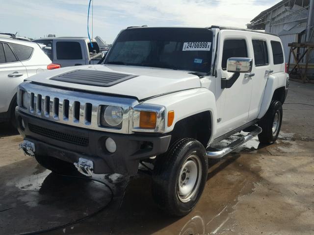 5GTDN13E778122116 - 2007 HUMMER H3 WHITE photo 2