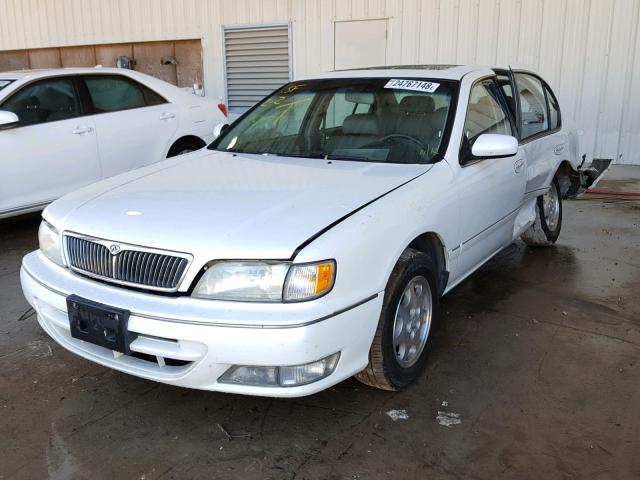 JNKCA21A3XT757639 - 1999 INFINITI I30 WHITE photo 2