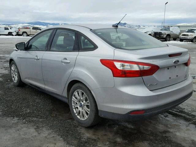 1FAHP3F23CL179247 - 2012 FORD FOCUS SE SILVER photo 3